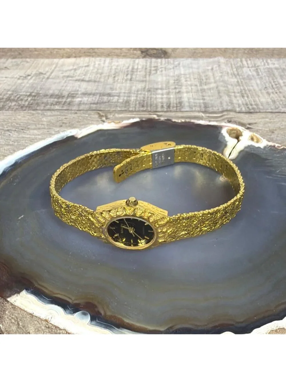 Vintage Gruen Ladies Gold Nugget Quartz Watch Non Working For Repair or Parts - Picture 9 of 10